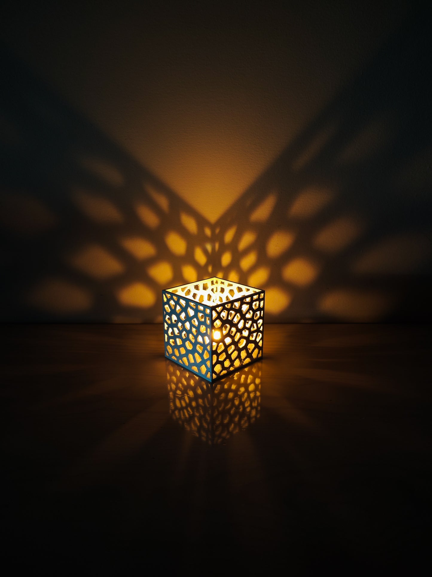 Tealight holder "Celulacube"