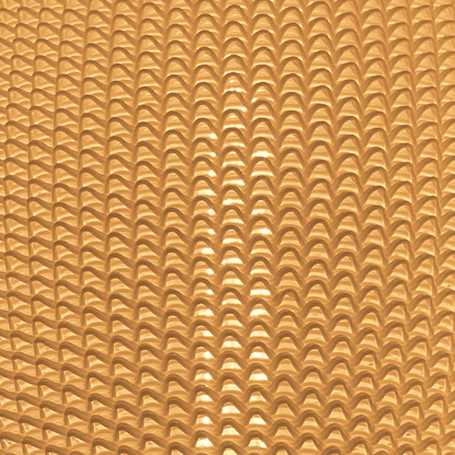 Close-up of the OLIVA lampshade: light shining through the tiny arches of the mesh